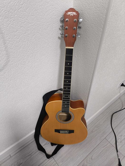 Гитара акустическая 6 струн