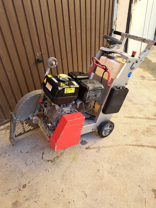 Masina de Tăiat Asfalt/Beton Husqvarna
