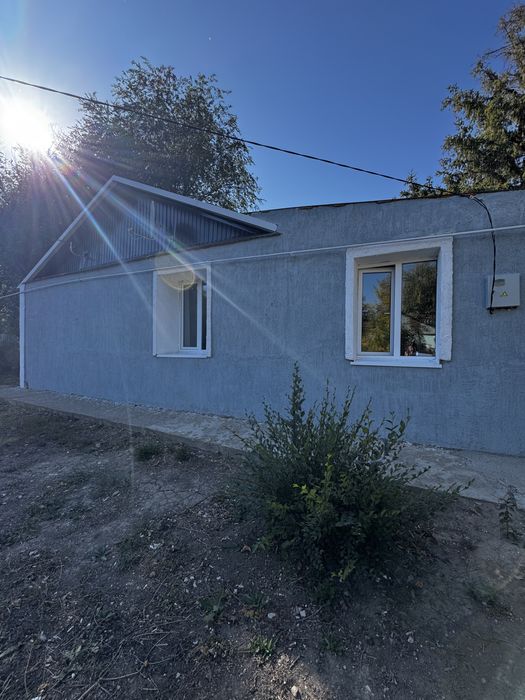 Продается 2-х квартирный дом с 10 сотками ИЖС