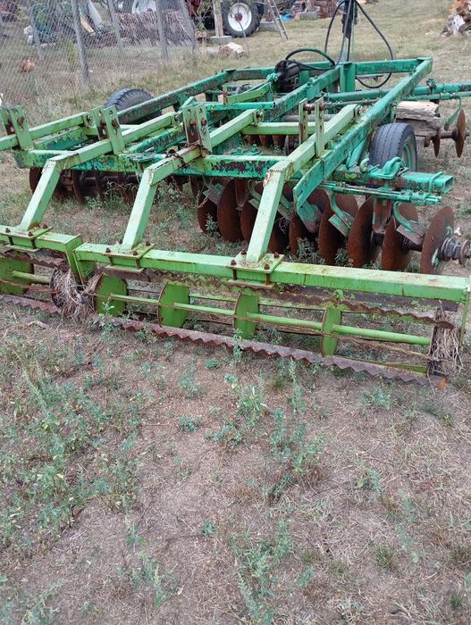 Disc agricol.Vand disc pe lagare de Piatra Neamț.