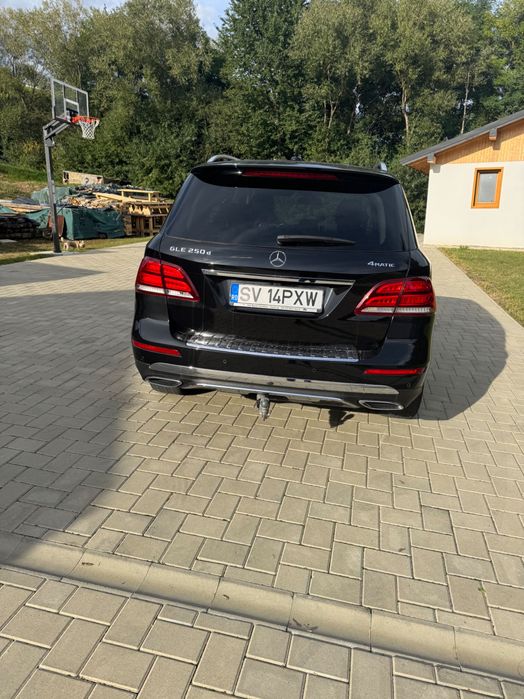 Vand Mercedez Benz GLE-250