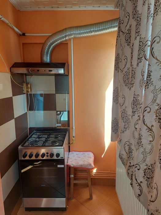 Vand apartament 2 camere