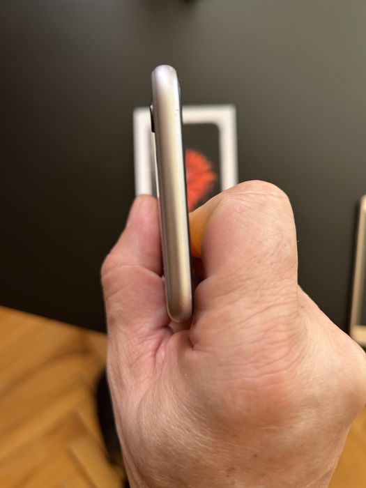 Като нов Iphone 6s, 64 Gb