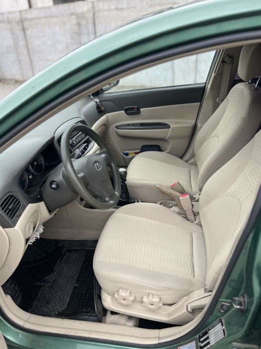 Hyundai Accent 1.6 benzină !