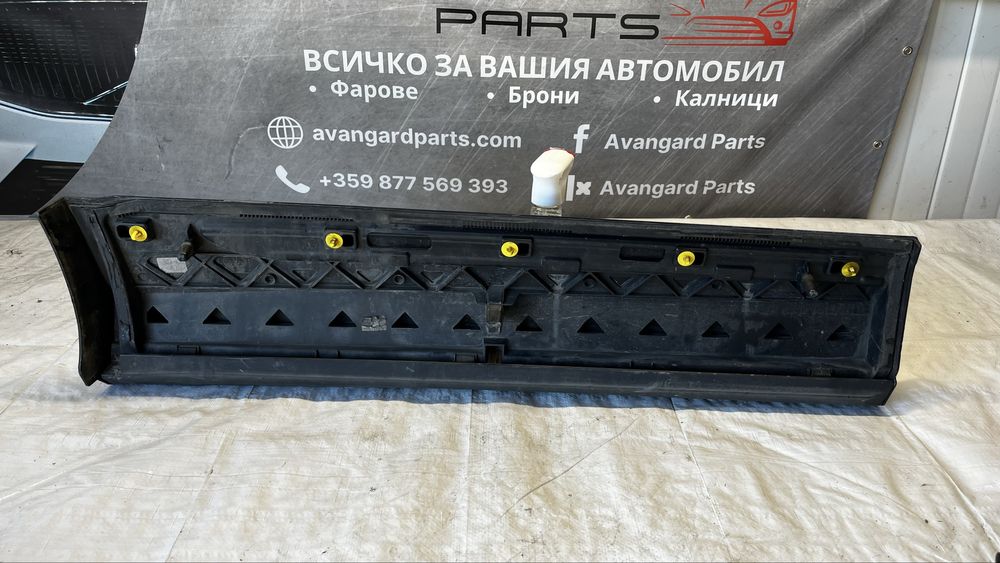 Audi Q7 S-Line декоративна лайстна задна дясна врата