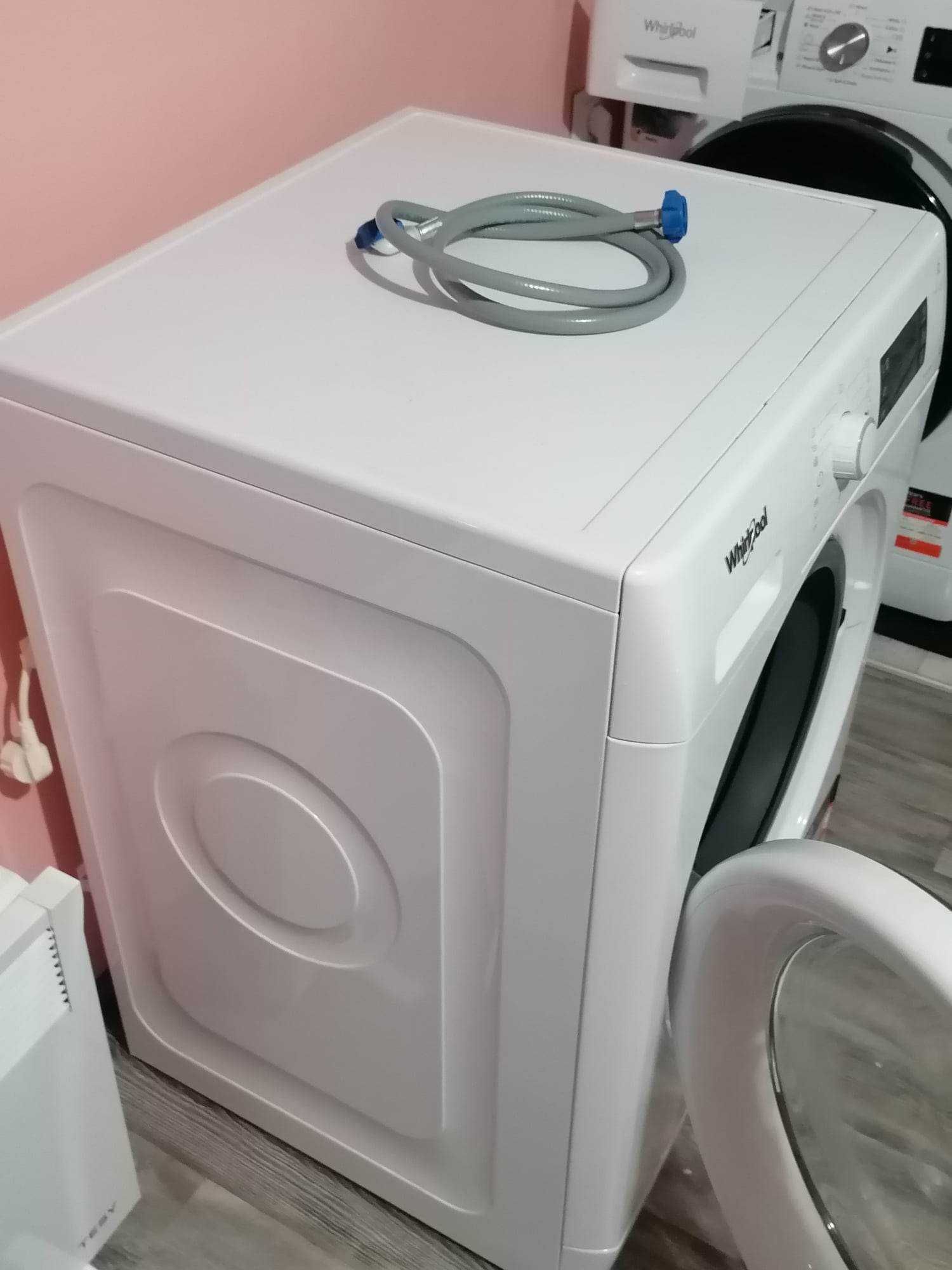 пералня Whirlpool 8 кг като нова, с 2 и 6 години оставаща гаранция