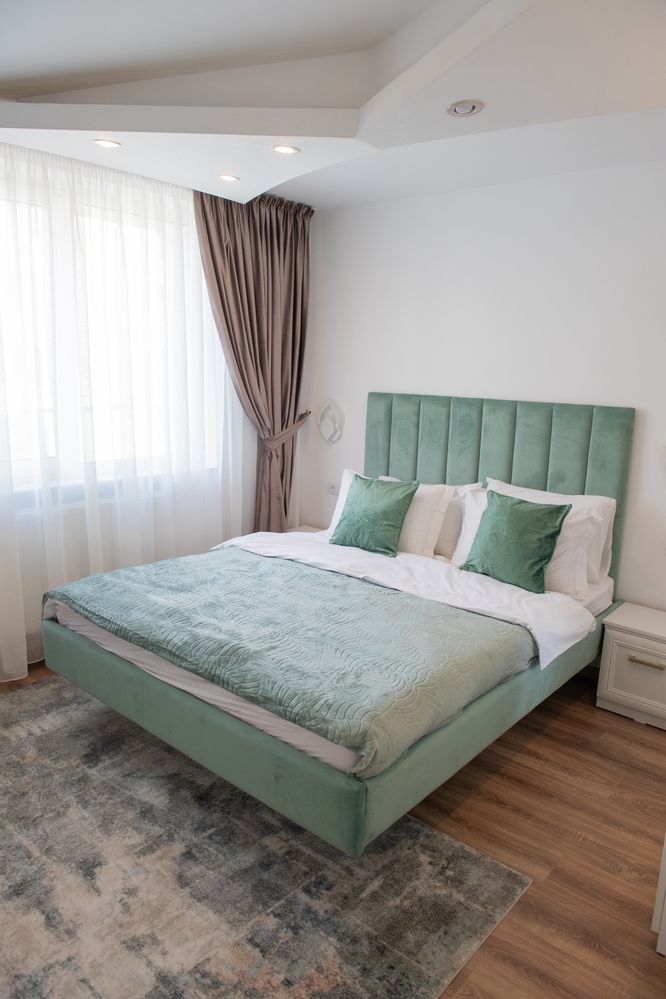 Inchiriez apartament 2 camere regim hotelier Piatra Neamt zona Mall