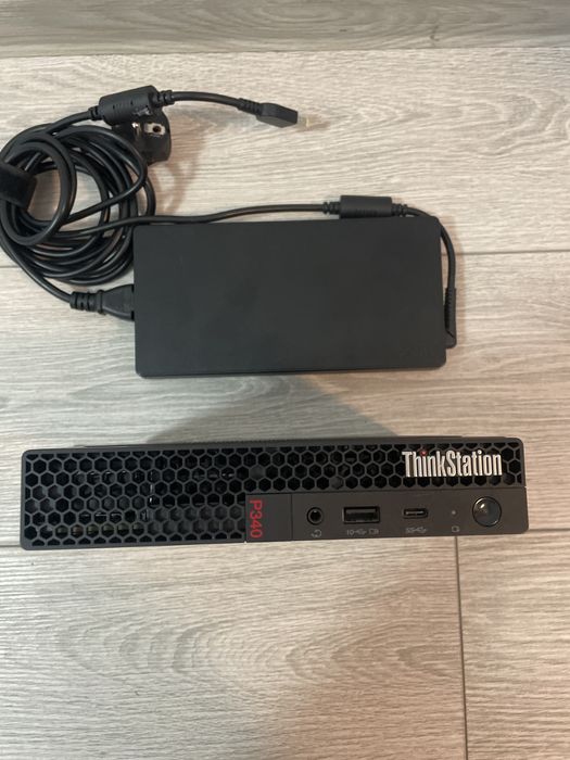 Lenovo ThinkStation P340 Tiny I7 10700T si suport vesa