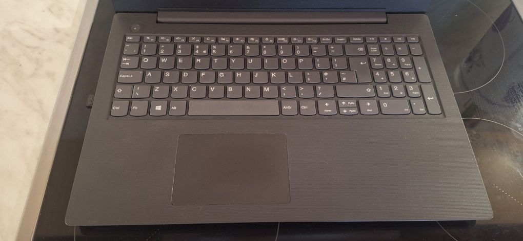 Laptop Lenovo V130-15IKB