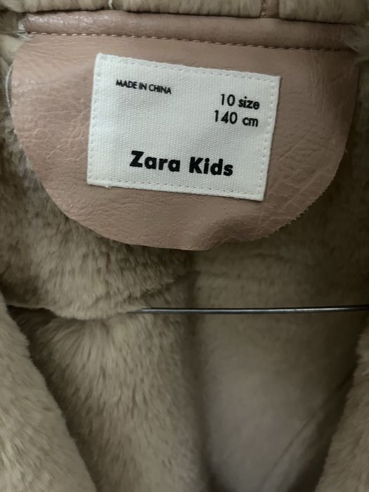 Geaca din imitatie de piele roz cu blana