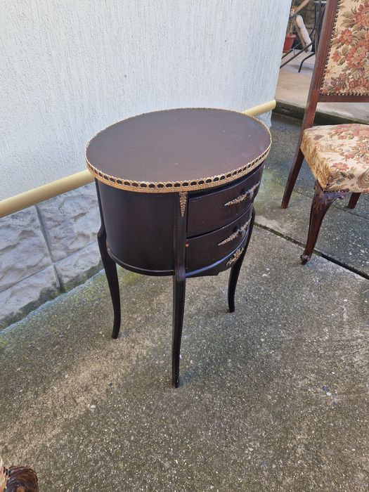 Прекрасно антикварно холандско шкафче