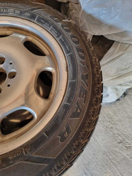 set complet roti iarna Good Year