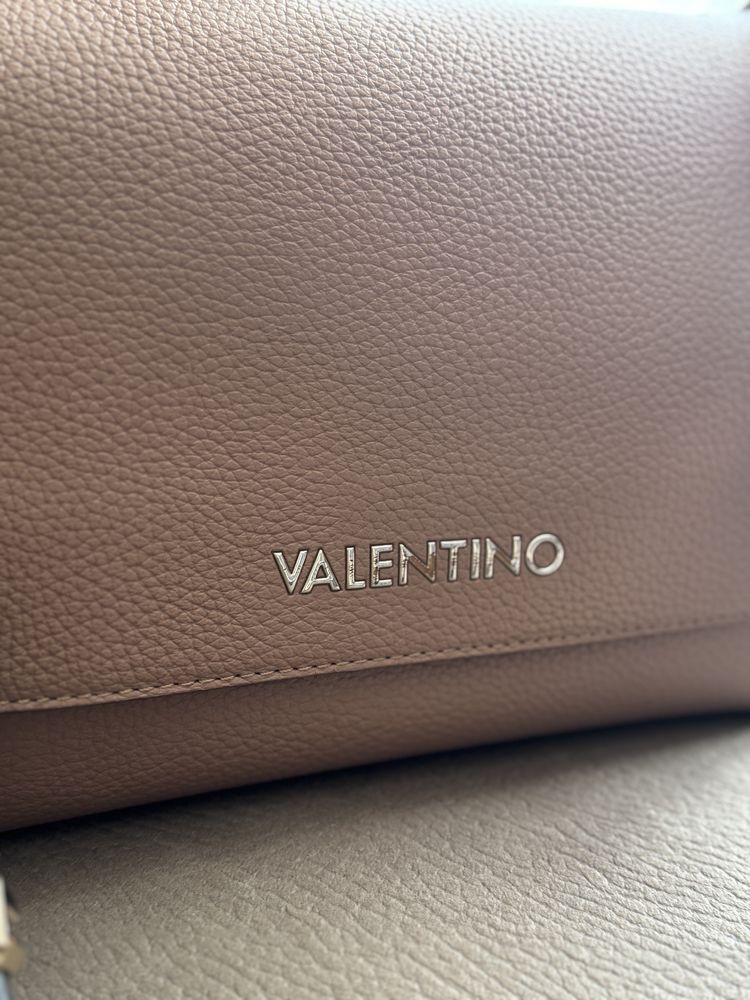 Valentino Дамска чанта в цвят камел