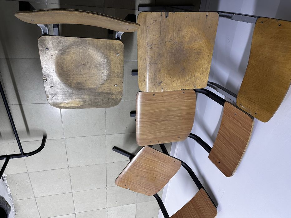 Стулья для парты по 1000 тг