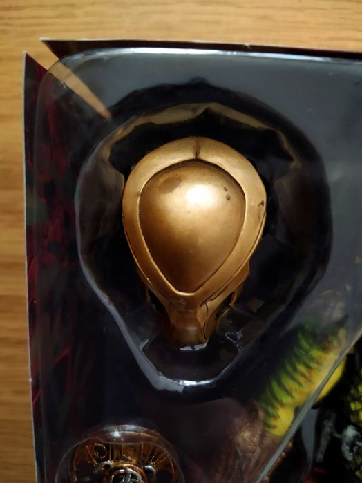 Екшън фигури NECA Ultimate Ahab/Golden Angel Predator