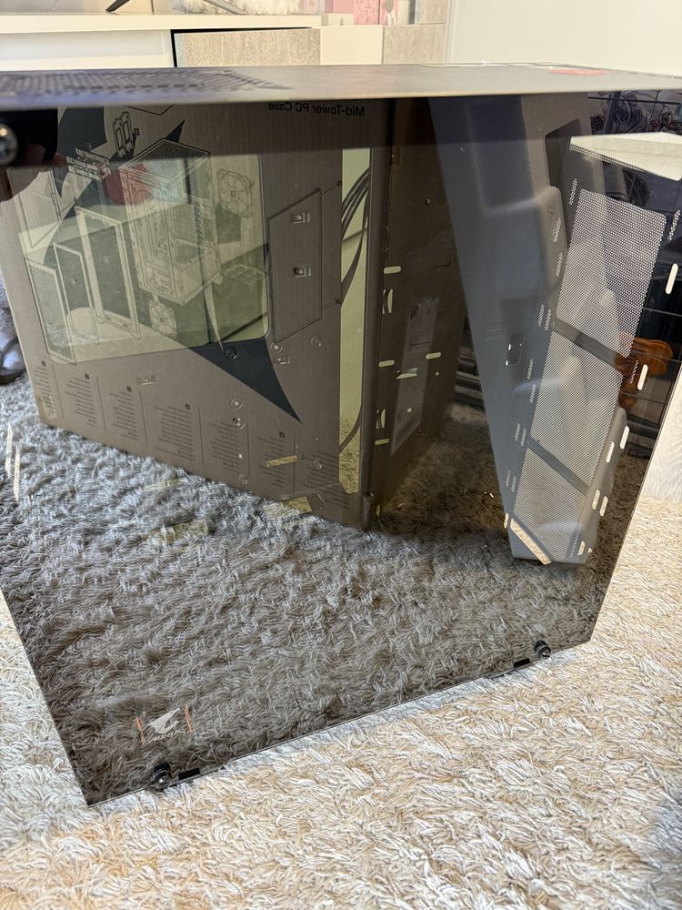 Carcasa Thermaltake View 21 + 5 Thermaltake Riing Plus
