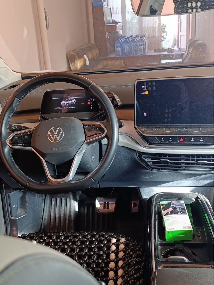 Volkswagen ID6 Pure+