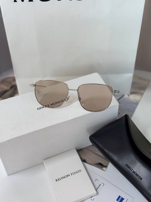 Очки  солнцезащитные брендовые