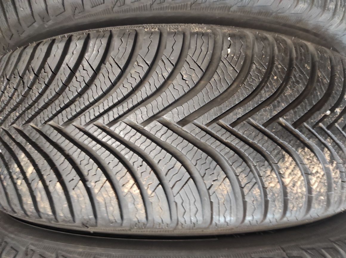 205/60/16 Michelin 4бр.