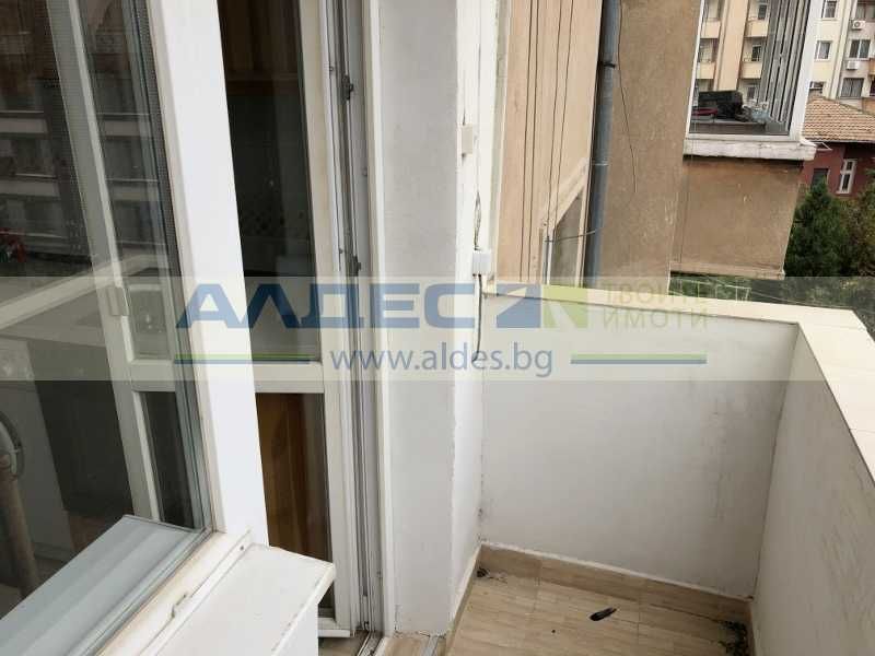 Дава се под наем Двустаен апартамент в София, Център - 54 кв.м за 510 € - Снимка #7