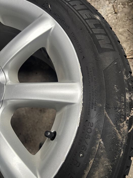 15 цолови алуминиеви джанти за фолксваген.