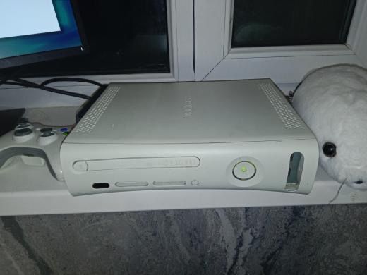Xbox 360 с 10 играми