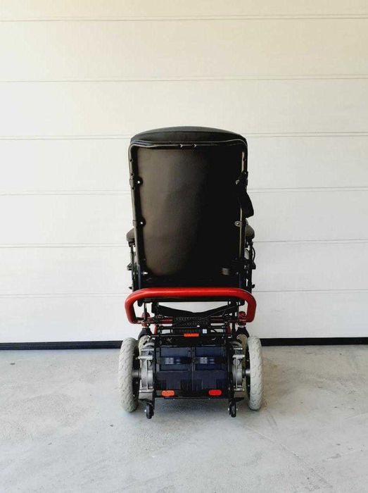 Carucior electric invalizi PLIABIL cauciucuri noi Otto A 200 (folosit)