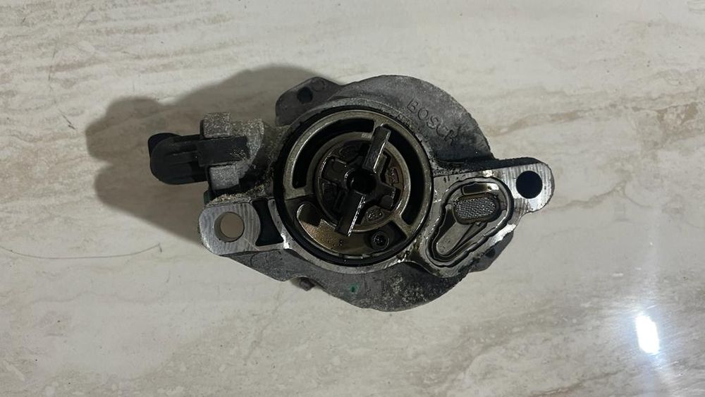 Pompa vacuum Mazda 3BL 1.6diesel an:2009 E4