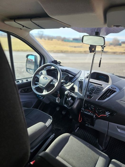 Ford transit custom 2.2Tdci 8+1