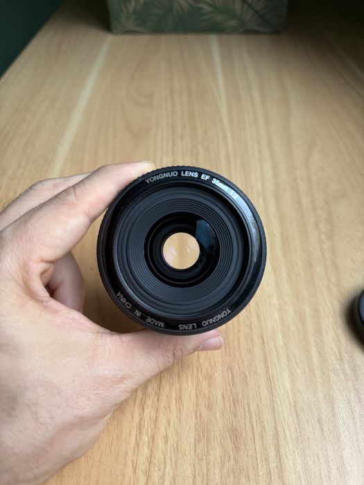 Canon 6D + Обектив Canon 50mm/1.4 + Yongnuo 35mm/2