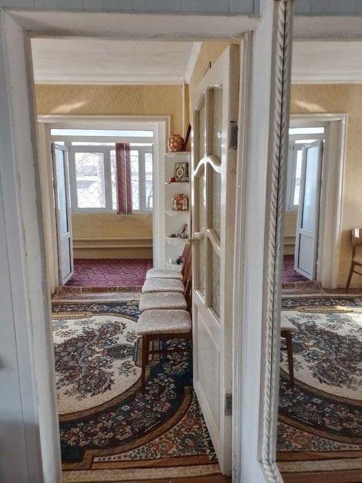 м.Тинчлик Афсона 1(2)-комн 1/5 42 м² балкон 2х6 м сост среднее огород