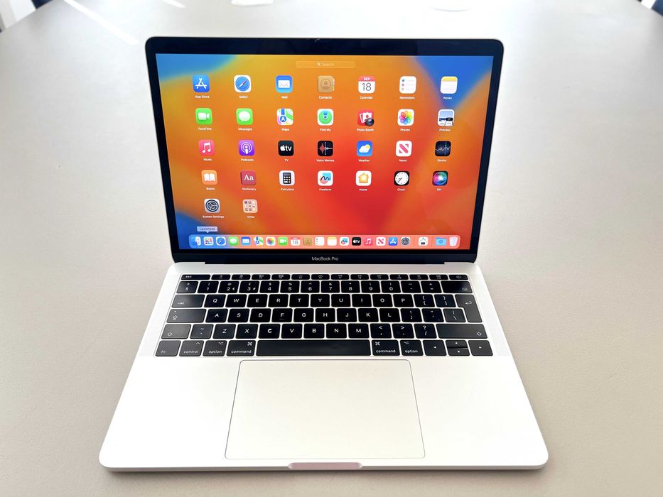 Apple MacBook PRO 13' A1708 mid 2017 i7 2.5Gz 16GB 256 GB NVMe Silver