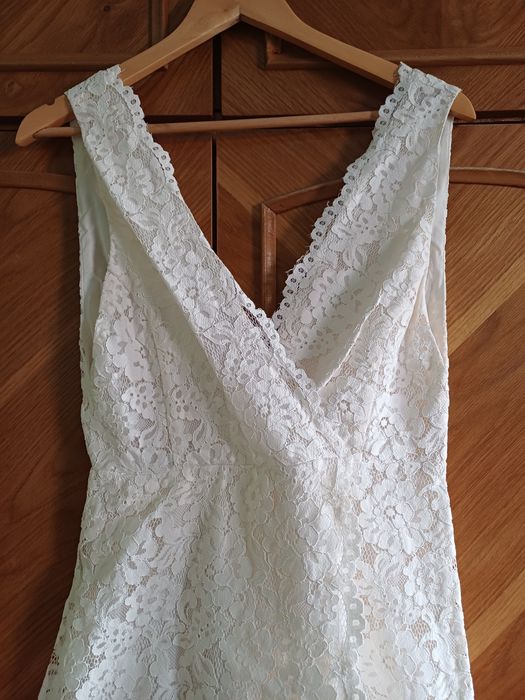 Rochie mireasa simpla si superba