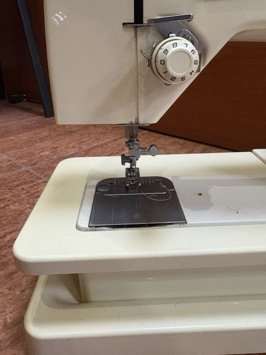 Шевна машина Singer