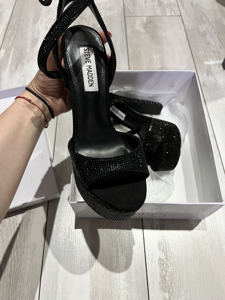 Сандали Steve Madden