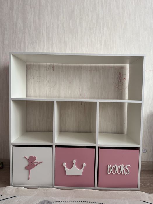 Продам стеллаж для игрушек