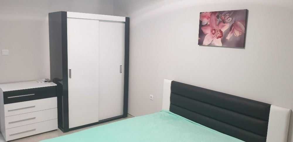 Продава се Двустаен апартамент в София, Банишора - 68 кв.м за 2089 €/кв.м - Снимка #2