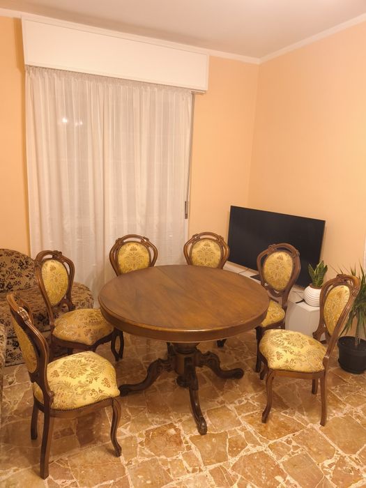 Masă extensibilă + 6 scaune Baroc