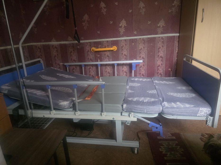 Кровать для лежачих больных электропривод
