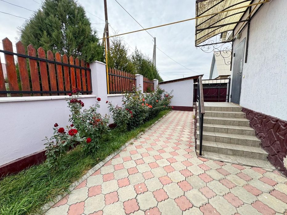 Керамзит кирпич, Юго-Восток, 5-ти ком дом со всеми хоз. постройками!