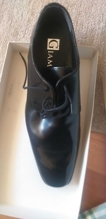 Pantofi noi, "giam's" nr40, pt barbati