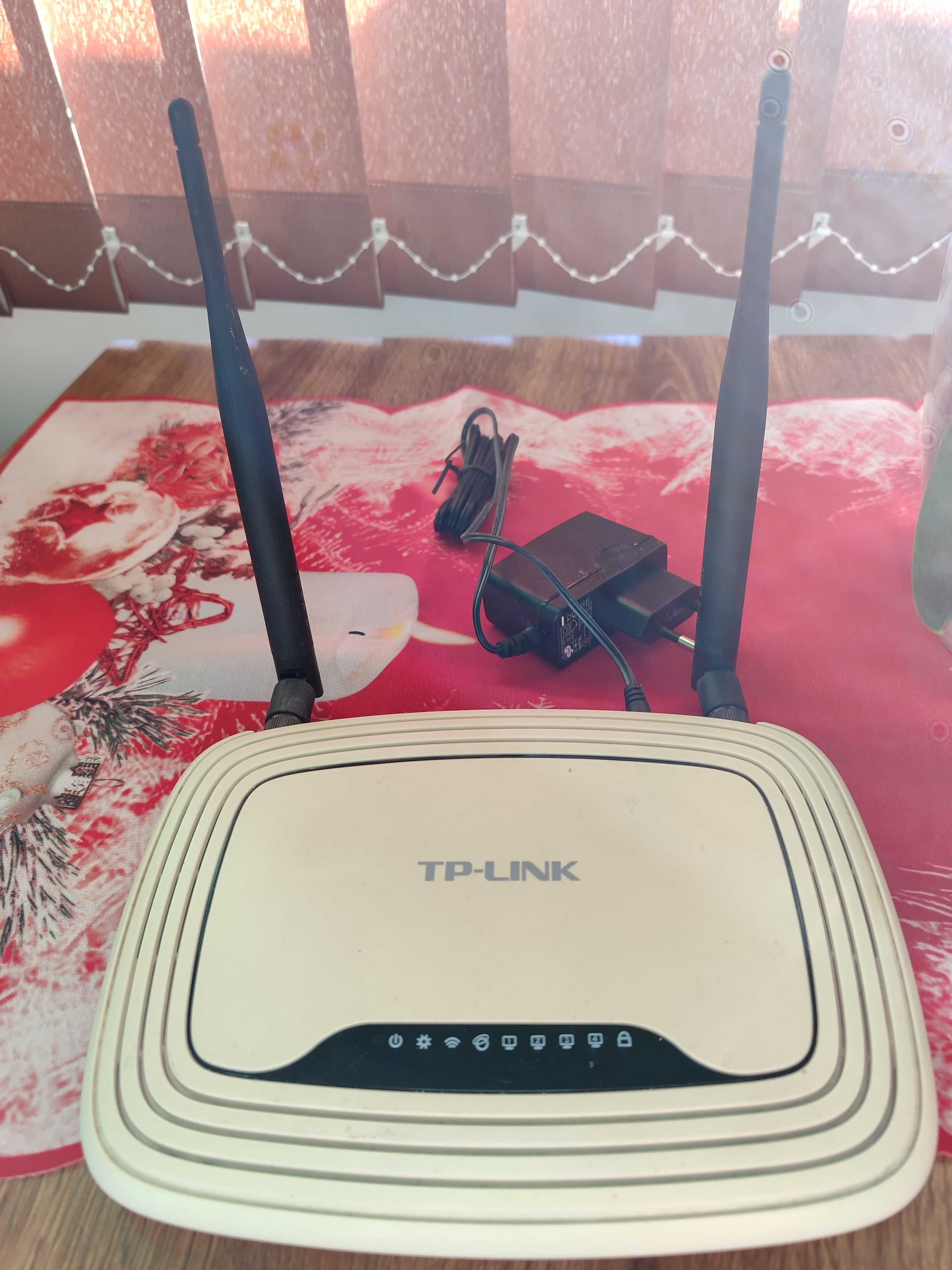 Рутер TP-link 300 , работи без проблем