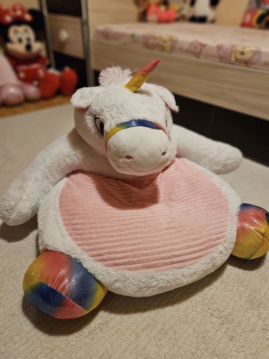 Продавам плюшени музикални играчки