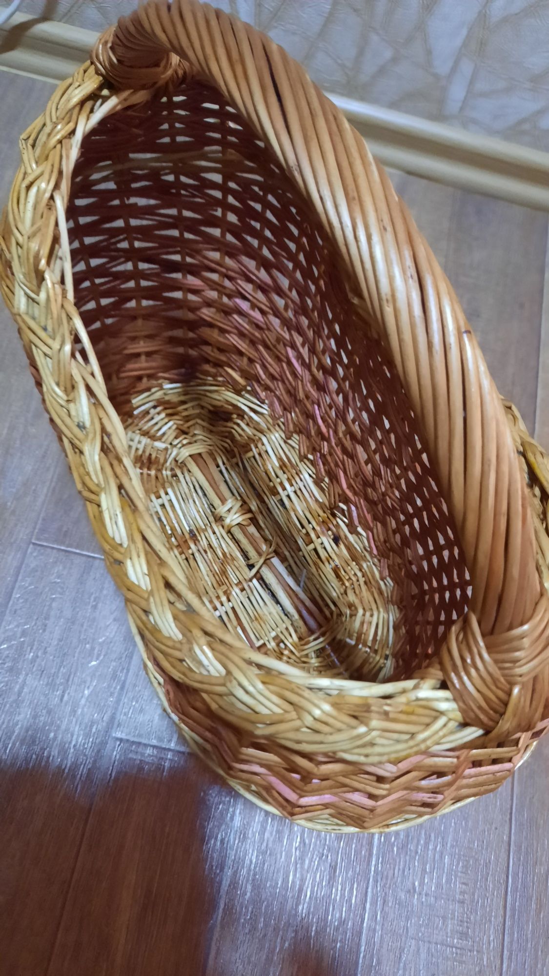 Продам корзину из лозы