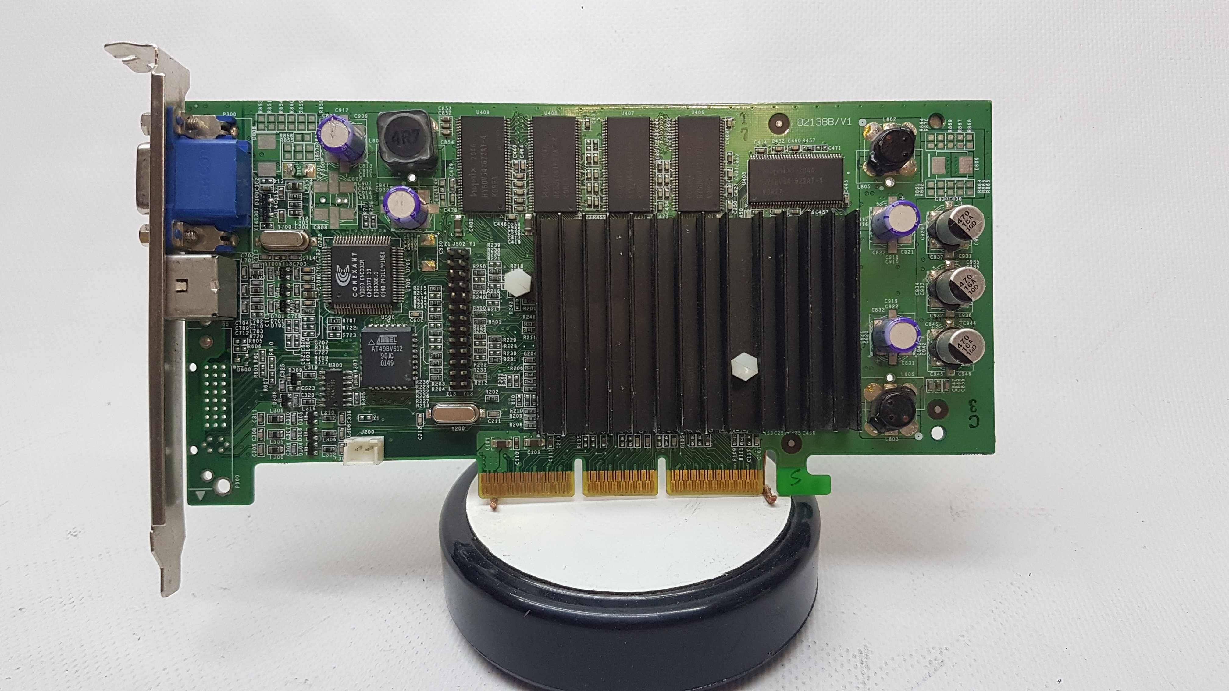 Nvidia GeForce III Ti200 64Mb 128Bit AGP