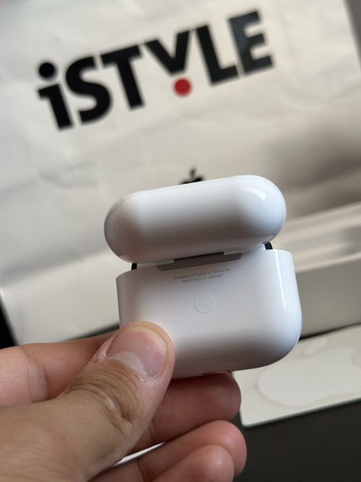 AirPods 3 ca noi