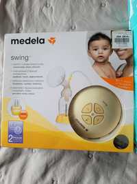 Помпа за кърма Medela с подаръци