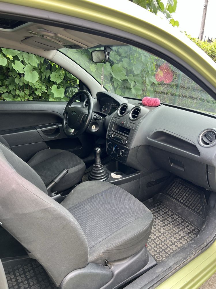 Vand Ford Fiesta
