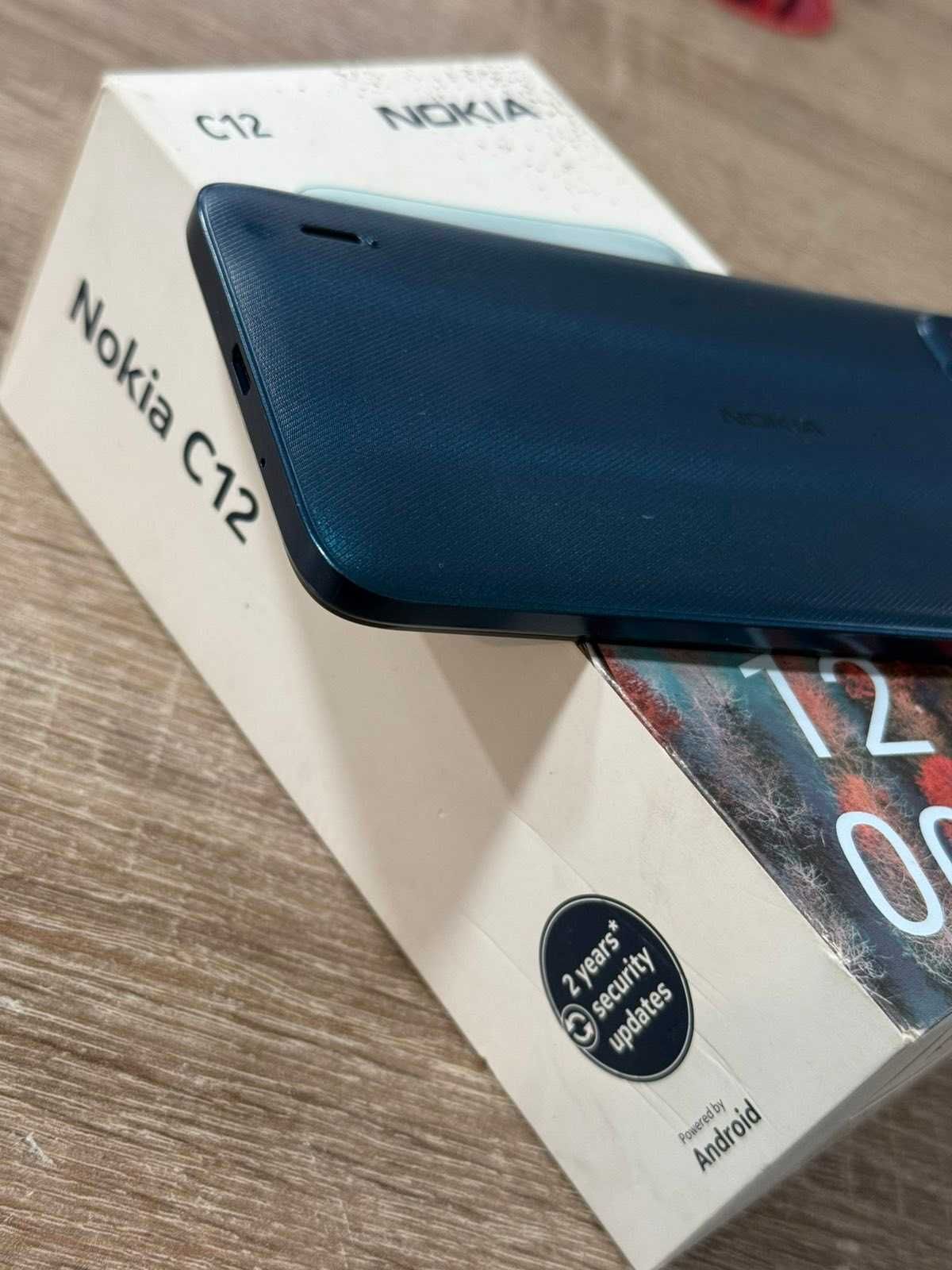 Продавам Nokia C12