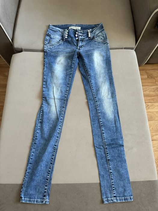 Продам джинсы женские